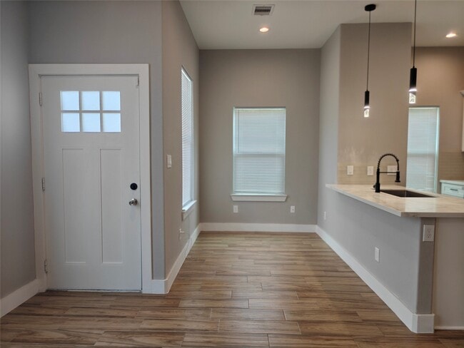 4124 Vaughn St in Houston, TX - Foto de edificio - Building Photo