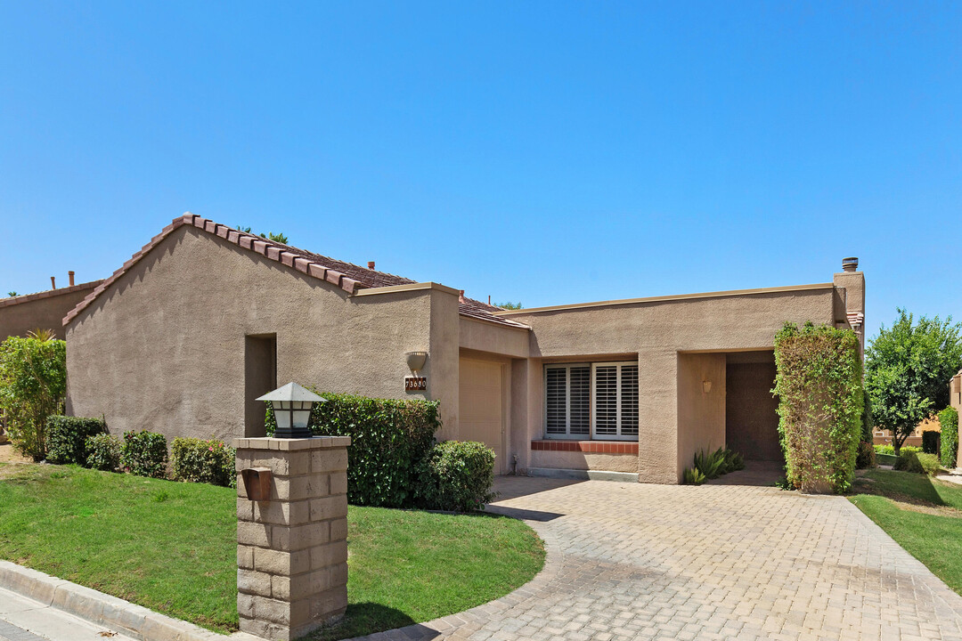 73680 Irontree Dr in Palm Desert, CA - Building Photo