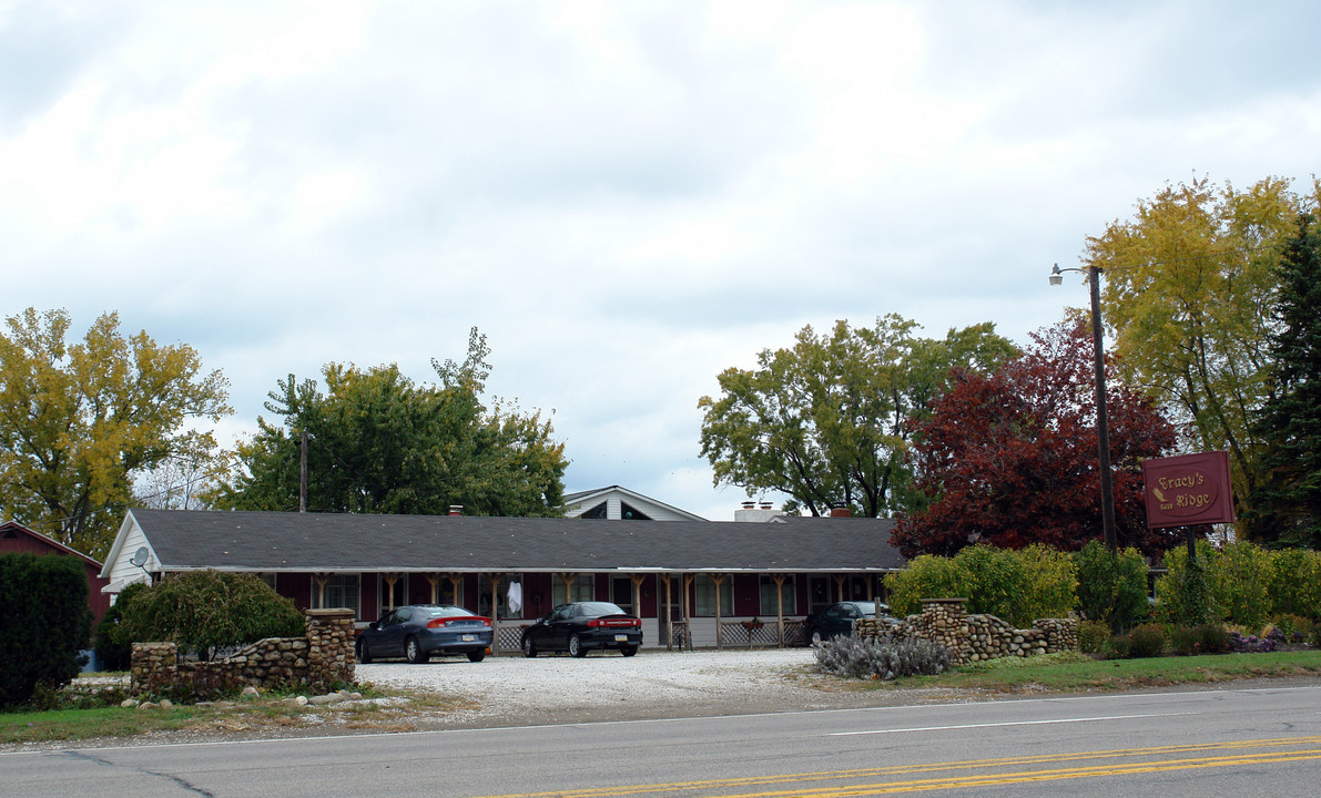 TRACY'S RIDGE in Erie, PA - Building Photo