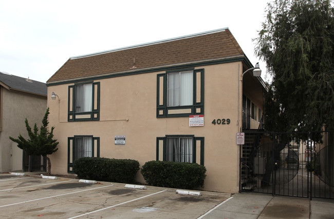 4029 44th St in San Diego, CA - Foto de edificio - Building Photo