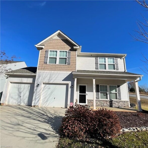 6900 Lowline Dr in Greensboro, NC - Foto de edificio - Building Photo