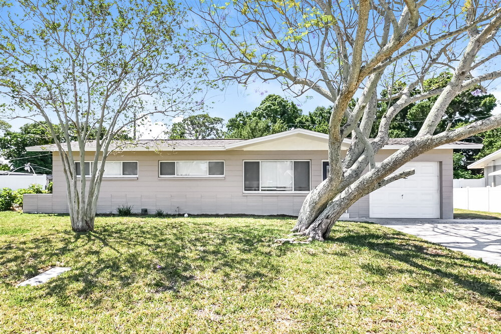 3608 Sunfish Dr SE in St. Petersburg, FL - Building Photo