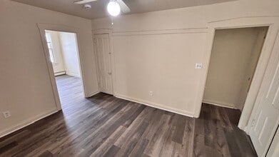 110 E Washington St in Elizabethtown, PA - Building Photo - Building Photo