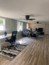 403 Palomino Ct in Lagrange, OH - Foto de edificio - Building Photo