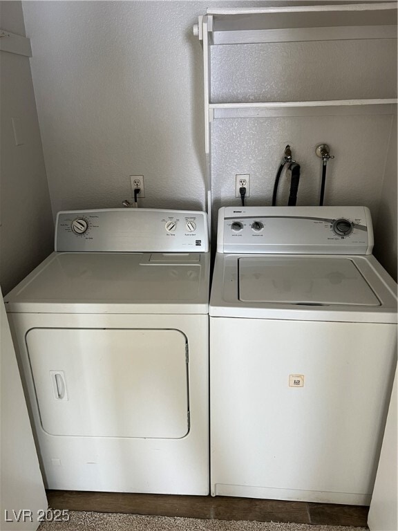 property at 1541 Linnbaker Ln