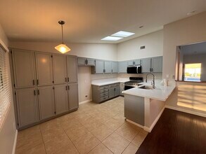 29957 Oakbridge Dr in Menifee, CA - Building Photo - Building Photo