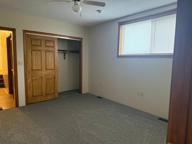 222 Scottwood Ave, Unit B in Elmira Heights, NY - Foto de edificio - Building Photo