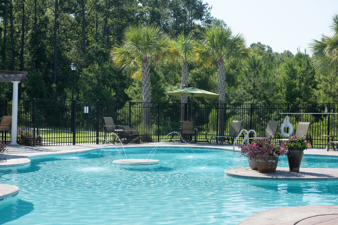 Village at Rice Hope in Port Wentworth, GA - Foto de edificio