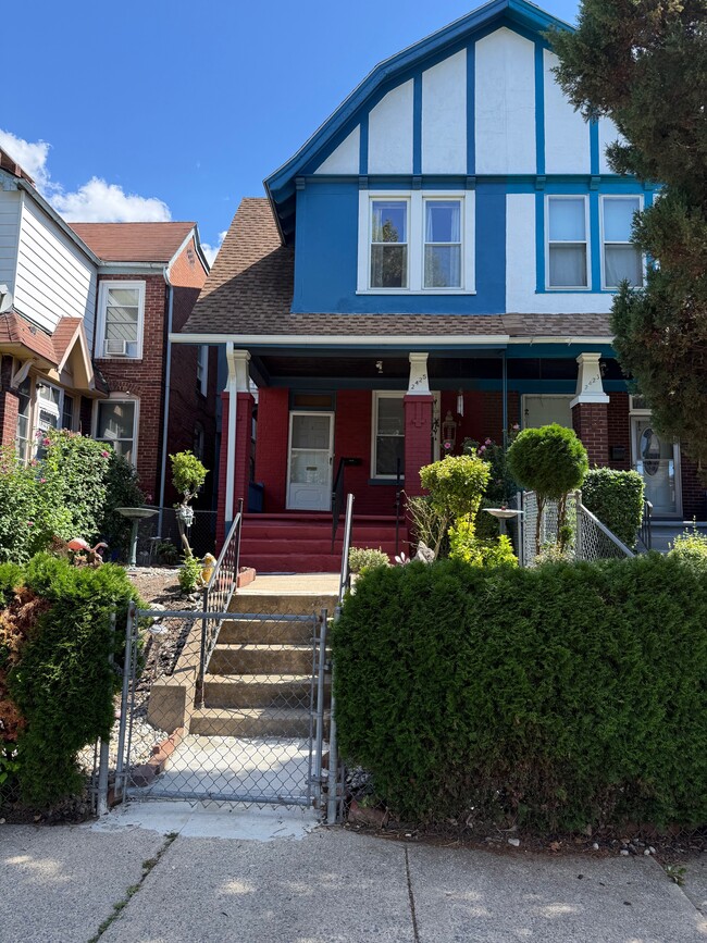 2425 N 5th St in Harrisburg, PA - Building Photo - Building Photo