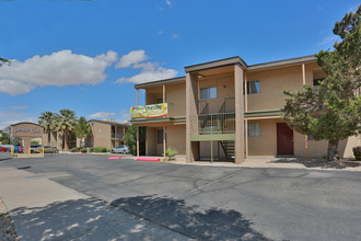 Pebble Hills Apartments in El Paso, TX - Building Photo - Building Photo