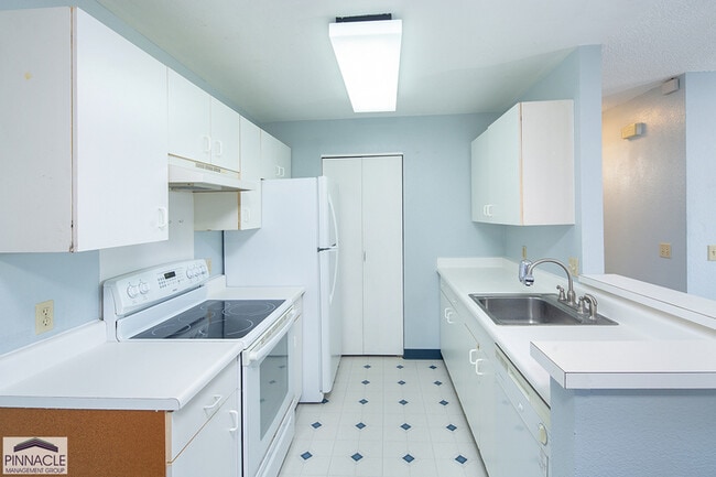 property at 94-213-213 Lumiaina Pl