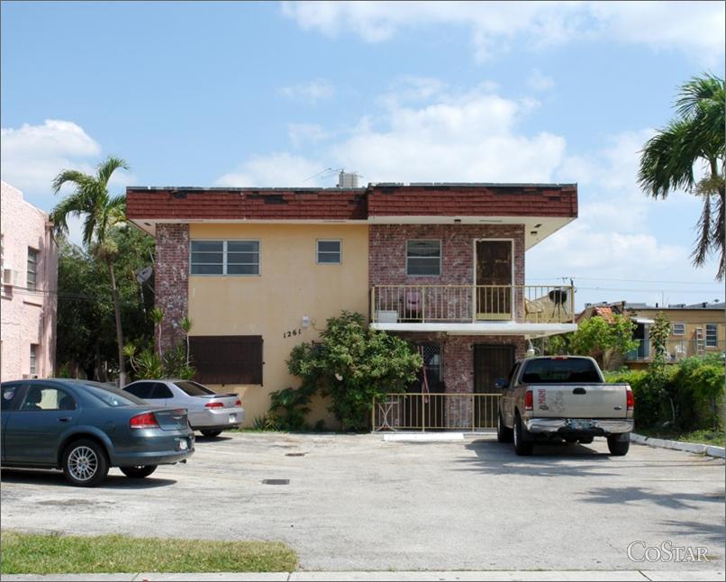 1261 SW 4th St in Miami, FL - Building Photo