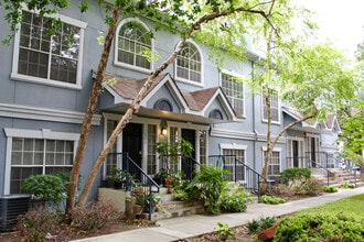 Plaza At River Oaks in Houston, TX - Building Photo - Building Photo