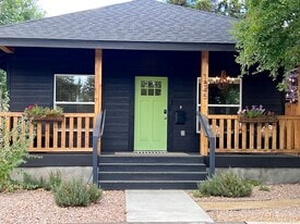 1545 NW 5th St in Bend, OR - Building Photo