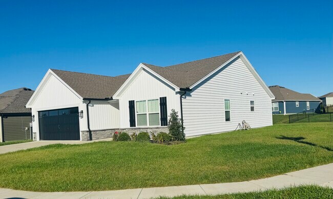 4448 Venice Way in Sellersburg, IN - Building Photo - Building Photo