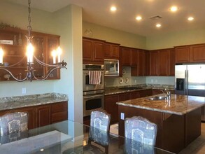 3348 Dove Run Creek Dr in Las Vegas, NV - Building Photo - Building Photo