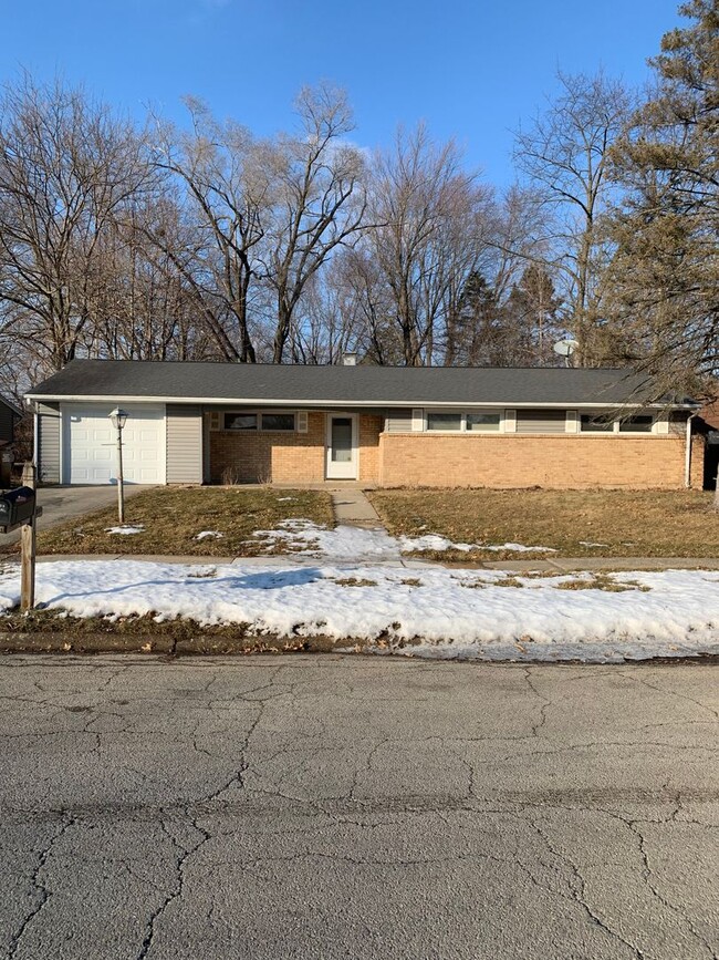 property at 4720 Cayuga Rd