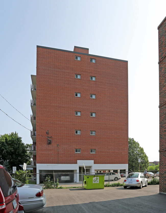 Aberdeen Apartments in Hamilton, ON - Building Photo - Building Photo