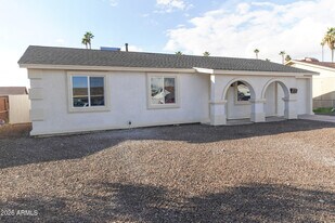 1808 N 66th Ave in Phoenix, AZ - Building Photo