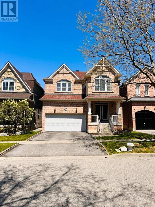 22 Southam St in Ajax, ON - Building Photo
