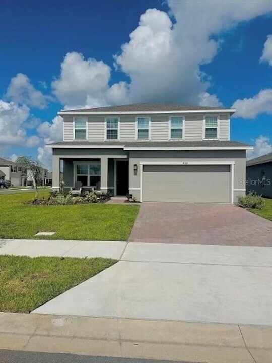 460 Crossings Ave in St. Cloud, FL - Building Photo