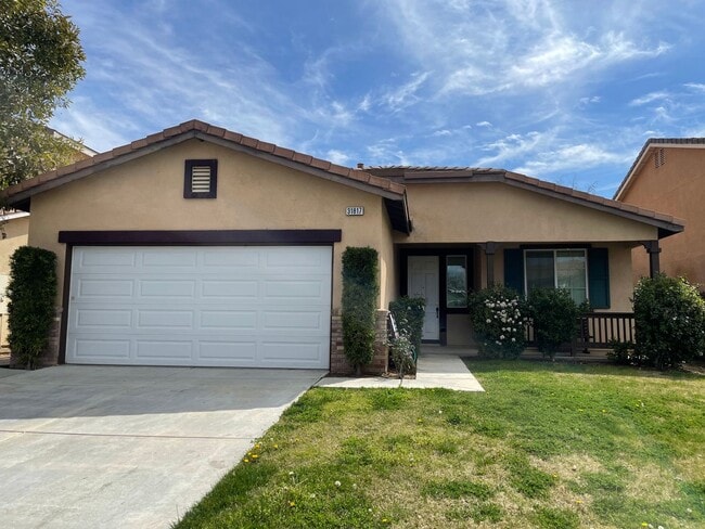 property at 31817 Empresa Cir