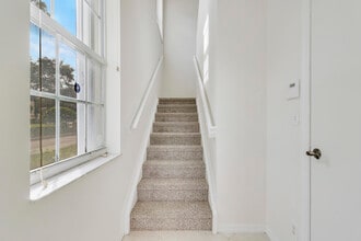 110 Lighthouse Cir in Jupiter, FL - Building Photo - Building Photo