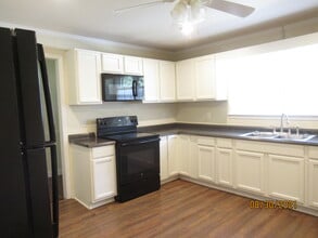 38 Thelma St in Sumter, SC - Building Photo - Building Photo