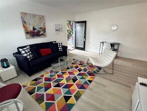 508 Antioch Ave, Unit 1 in Fort Lauderdale, FL - Foto de edificio - Building Photo