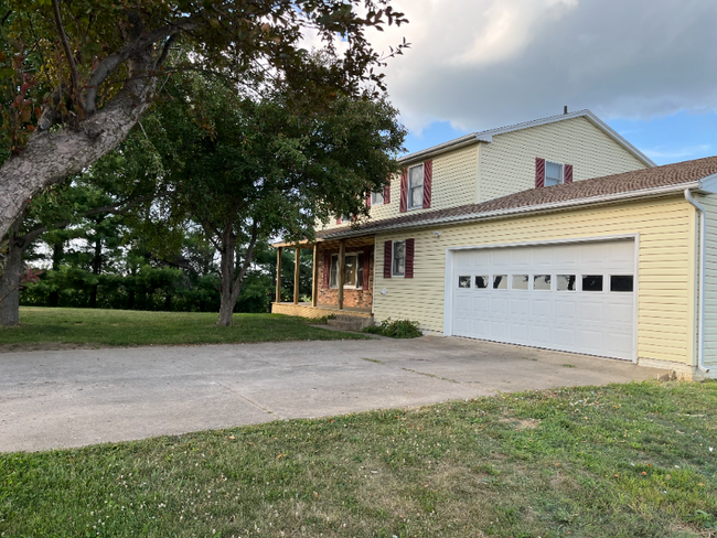 9007 Jody Dr in Cedar Rapids, IA - Building Photo - Building Photo