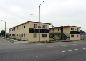 8200 S Main St Apartments