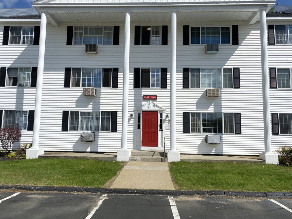 105 Portsmouth Ave, Unit 26 in Exeter, NH - Building Photo