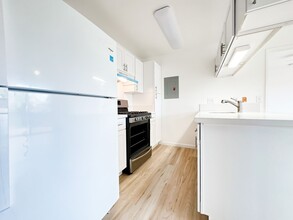 91-1050-1050 Puamaeole St in Ewa Beach, HI - Building Photo - Building Photo