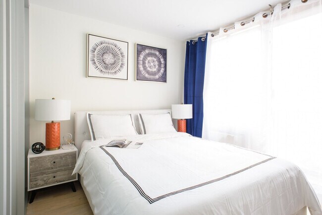 244 E 75th St in New York, NY - Building Photo - Building Photo