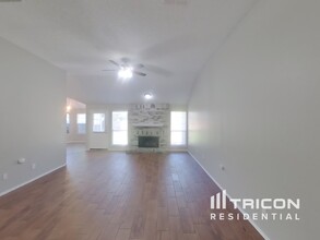 2520 Clovermeadow Dr in Fort Worth, TX - Building Photo - Building Photo