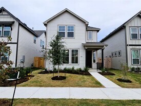 104 Greinert Dr in Taylor, TX - Building Photo