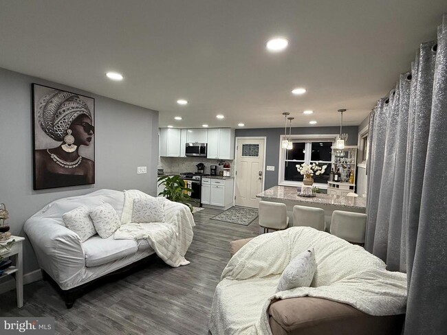 property at 7911 25th Ave