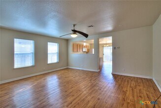 656 Cherokee Blvd in New Braunfels, TX - Building Photo - Building Photo