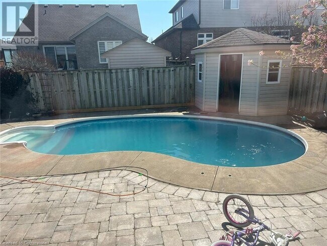 18 Briarwood Dr in St Catharines, ON - Building Photo - Building Photo