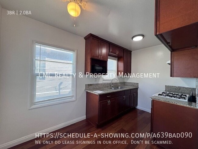 property at 2616 E Spaulding St