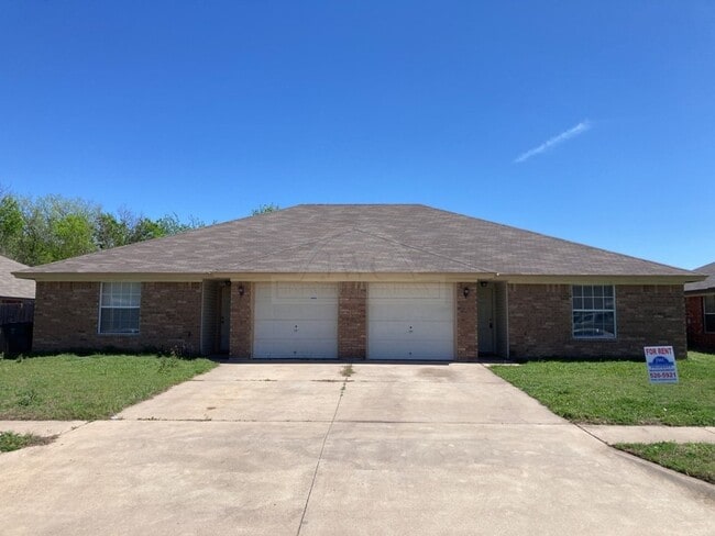 property at 3302 Toledo Dr