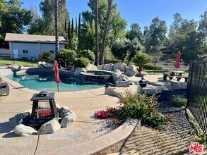 37200 Glen Oaks Rd in Temecula, CA - Building Photo - Building Photo