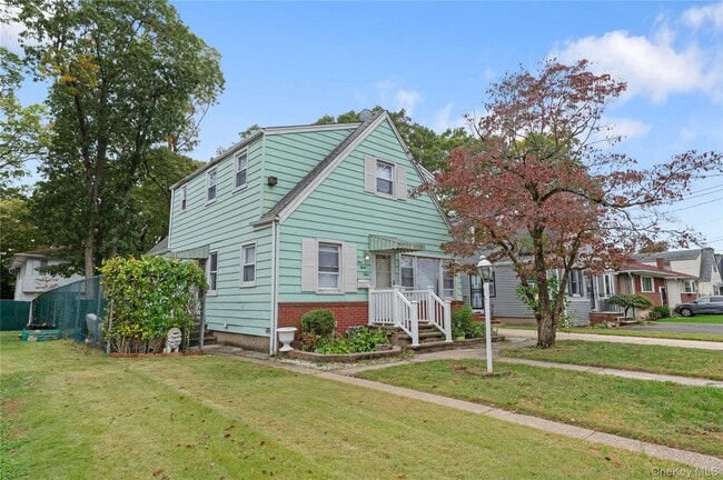 property at 134 Alabama Ave