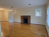 23612 Woodfield Rd in Gaithersburg, MD - Building Photo - Building Photo