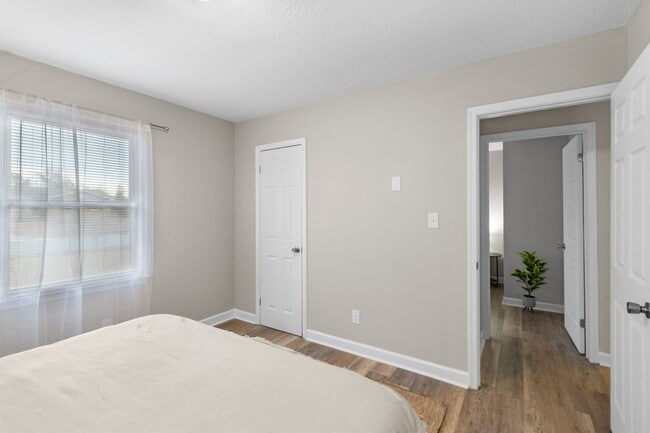 109 Oak Grove Ave in Greenville, NC - Building Photo - Building Photo