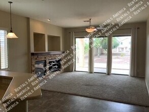 43958 W Bailey Dr in Maricopa, AZ - Building Photo - Building Photo