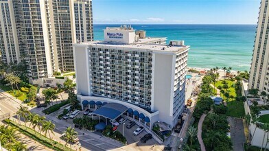 19201 Collins Ave in Sunny Isles Beach, FL - Building Photo - Building Photo