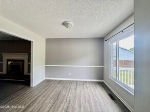 1001 Pintail Ct in Jacksonville, NC - Building Photo - Building Photo