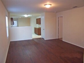 8844 Valley River Dr in Fort Worth, TX - Building Photo - Building Photo