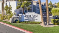 Bella Terra Apartments in Henderson, NV - Foto de edificio - Building Photo